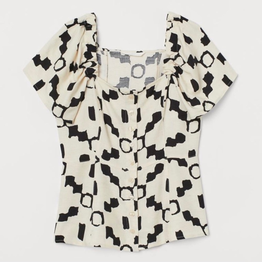 NWT ⭐️Princess Neckline Puffy Short Sleeve Square Cream Print Linen Top Blouse S